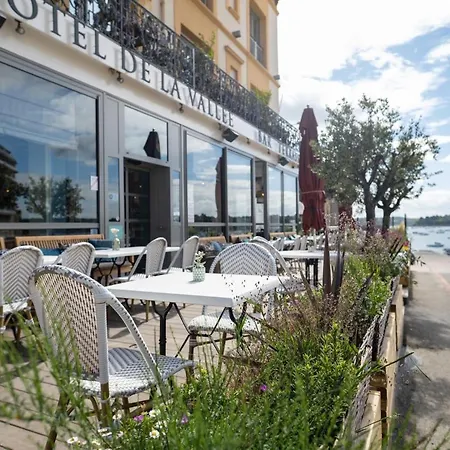 De La Vallée 3*