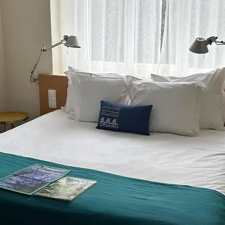 De La Vallee Hotel 3*