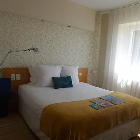 Hotel De La Vallee 3*