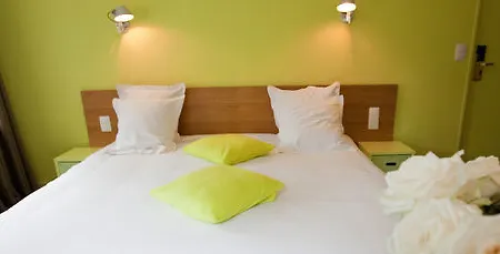 De La Vallee Hotel 3*