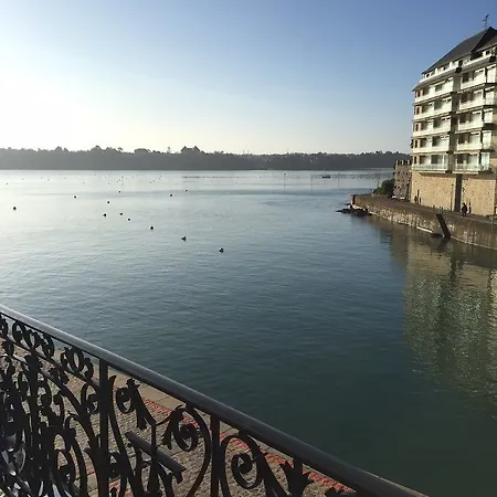 Hotel De La Vallee 3*